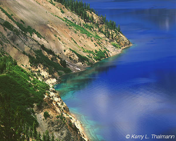 Crater Lake Shoreline (74k)